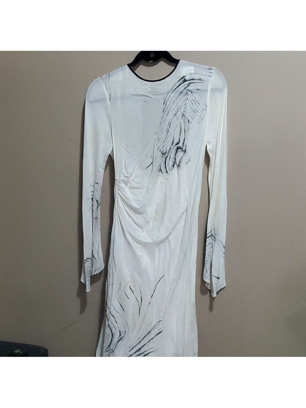 Zara Elegant White and Black Patterned Dress Size Large